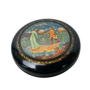 Mstyora Metelitsa Soviet Era Lacquer Box Hand Painted Signed Vintage Black 3.5"